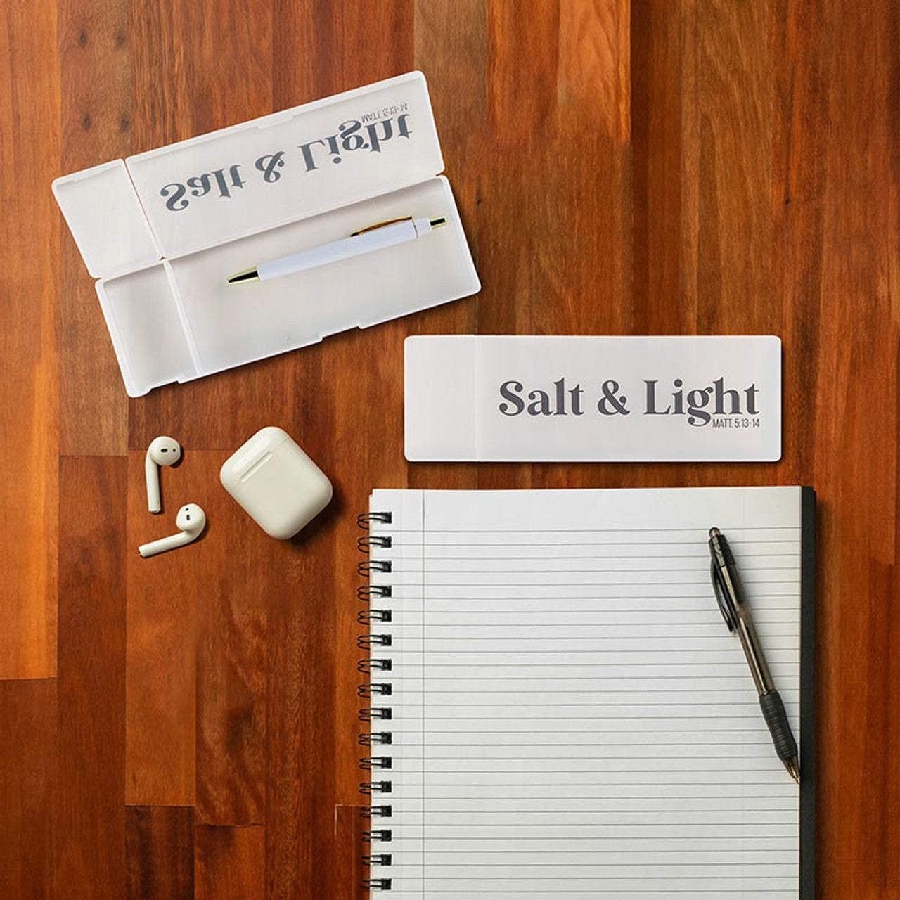 LAPICERO: SAL Y LUZ
