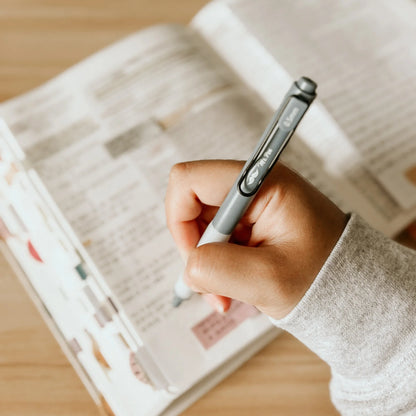 MR. PEN: DE BIBLE JURNALING DE ESTER
