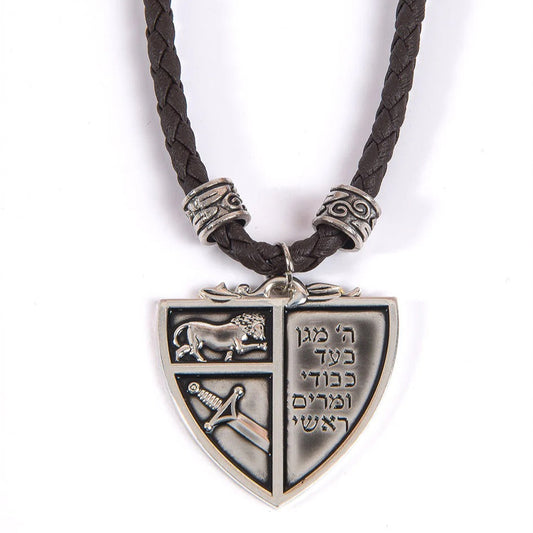 COLLAR EN CUERO