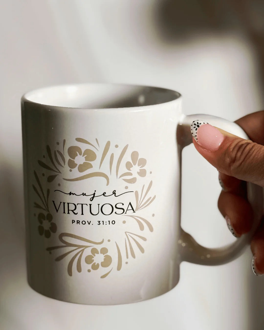 TAZA MINIMALISTA: VIRTUOSA
