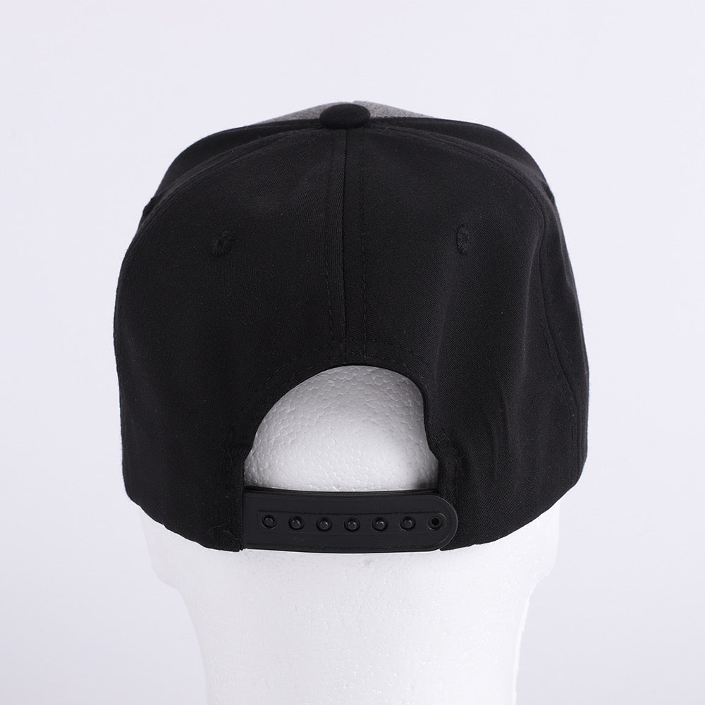 GORRA: YHWH