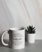 TAZA MINIMALISTA: VALIENTE