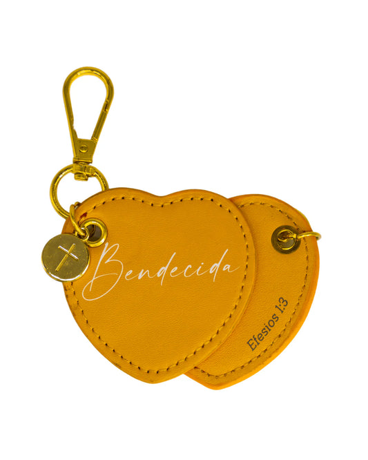 LLAVERO CORAZÓN: BENDECIDA